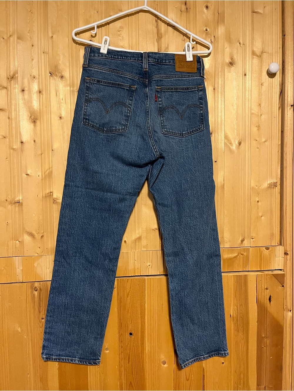Levi's Women's Straight-Leg Jeans in Medium Blue Wash